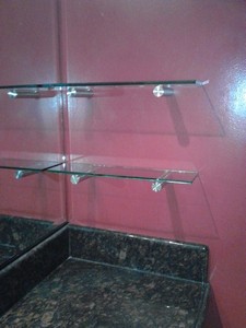 repisas con soporte tubular
