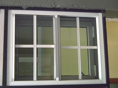 ventana california color blanca con vistas decorativas 